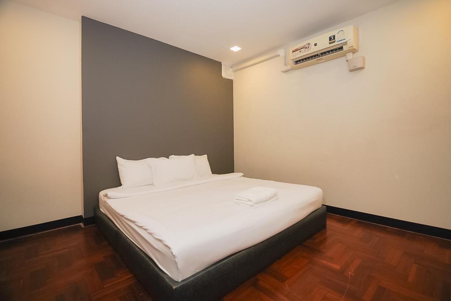 โกอินน์ สีลม - สถานีรถไฟฟ้าเซนต์หลุยส์ Go Inn Silom - Bts Saint Louis 방콕 외부 사진